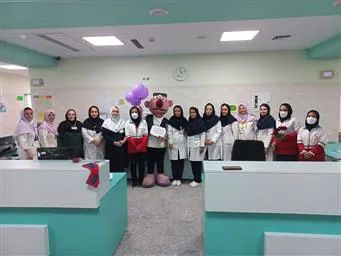 دیدار اعضای سازمان هلال احمر با بیماران بخش خون